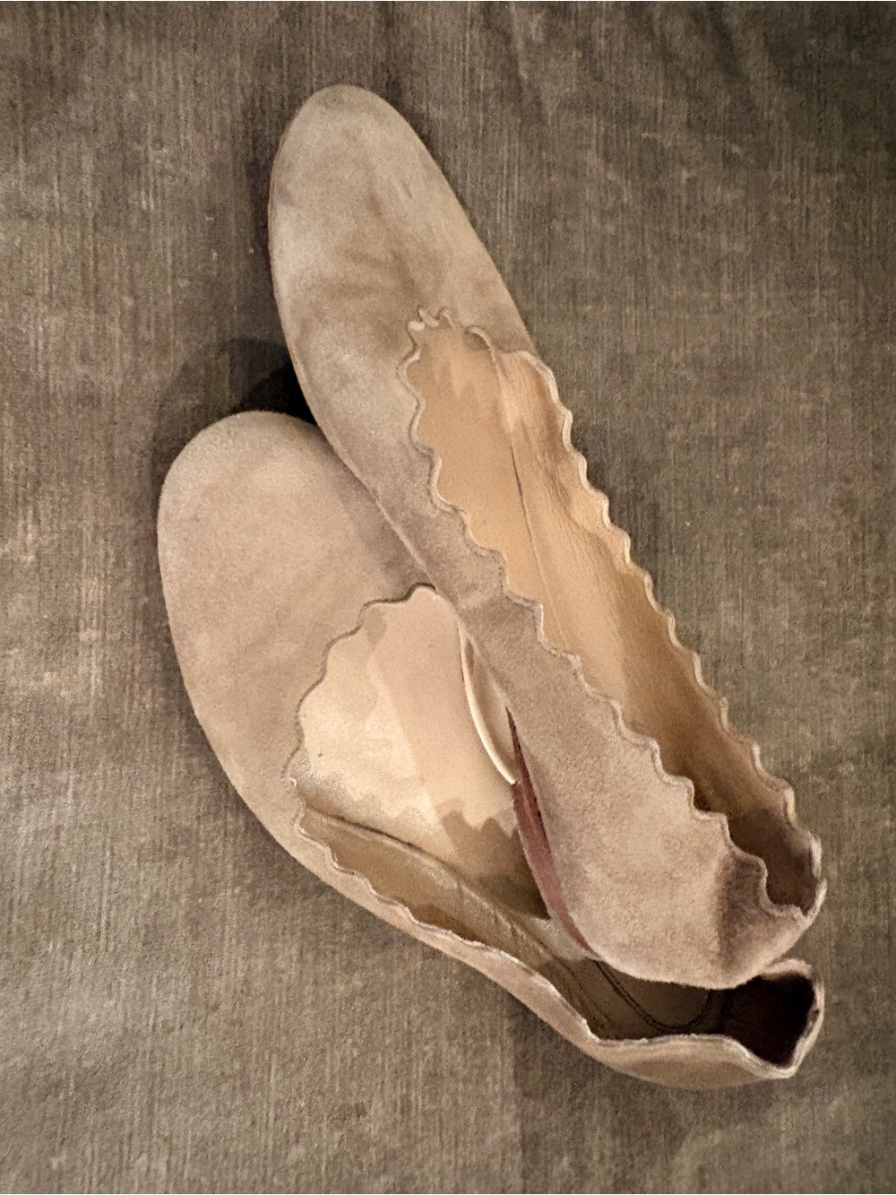 Chloe Lauren Scalloped Suede Ballet Flats in Taupe 37 - Picture 7 of 9